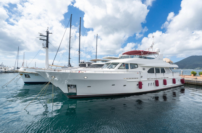 M/Y Jasmine Luna