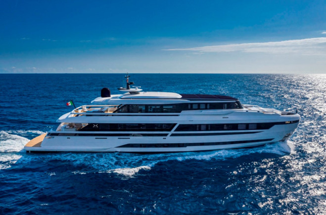 M/Y L.A.U.L