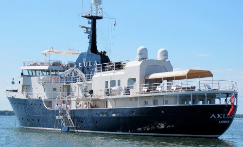 Expedition Yacht Akula Viewings In Cannes