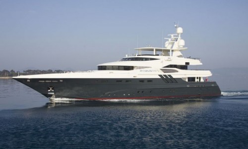 Bluewater Sells M/Y Robusto